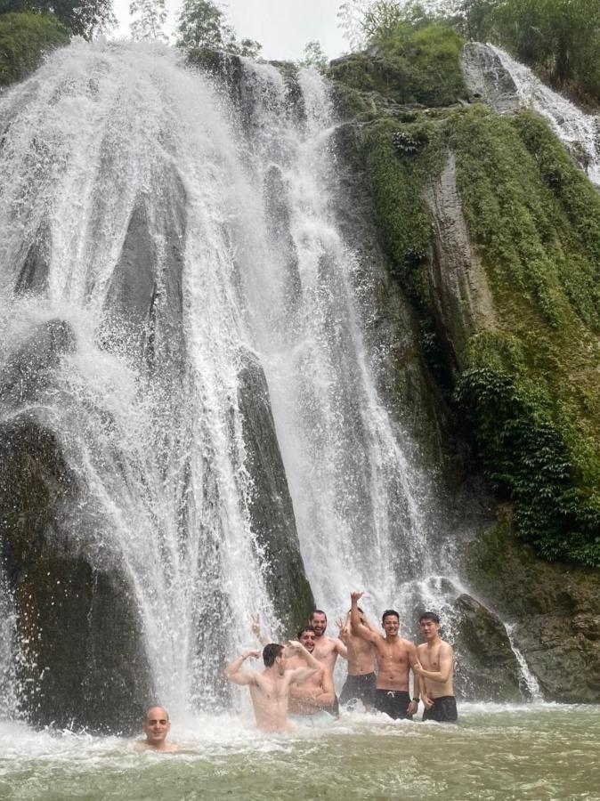 Meadow Mai Chau Homestay Bagian luar foto