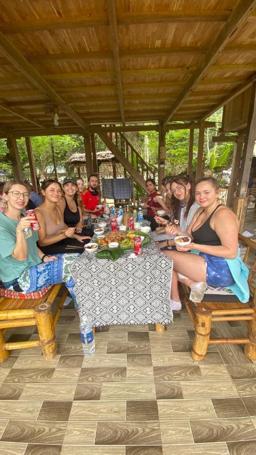 Meadow Mai Chau Homestay Bagian luar foto
